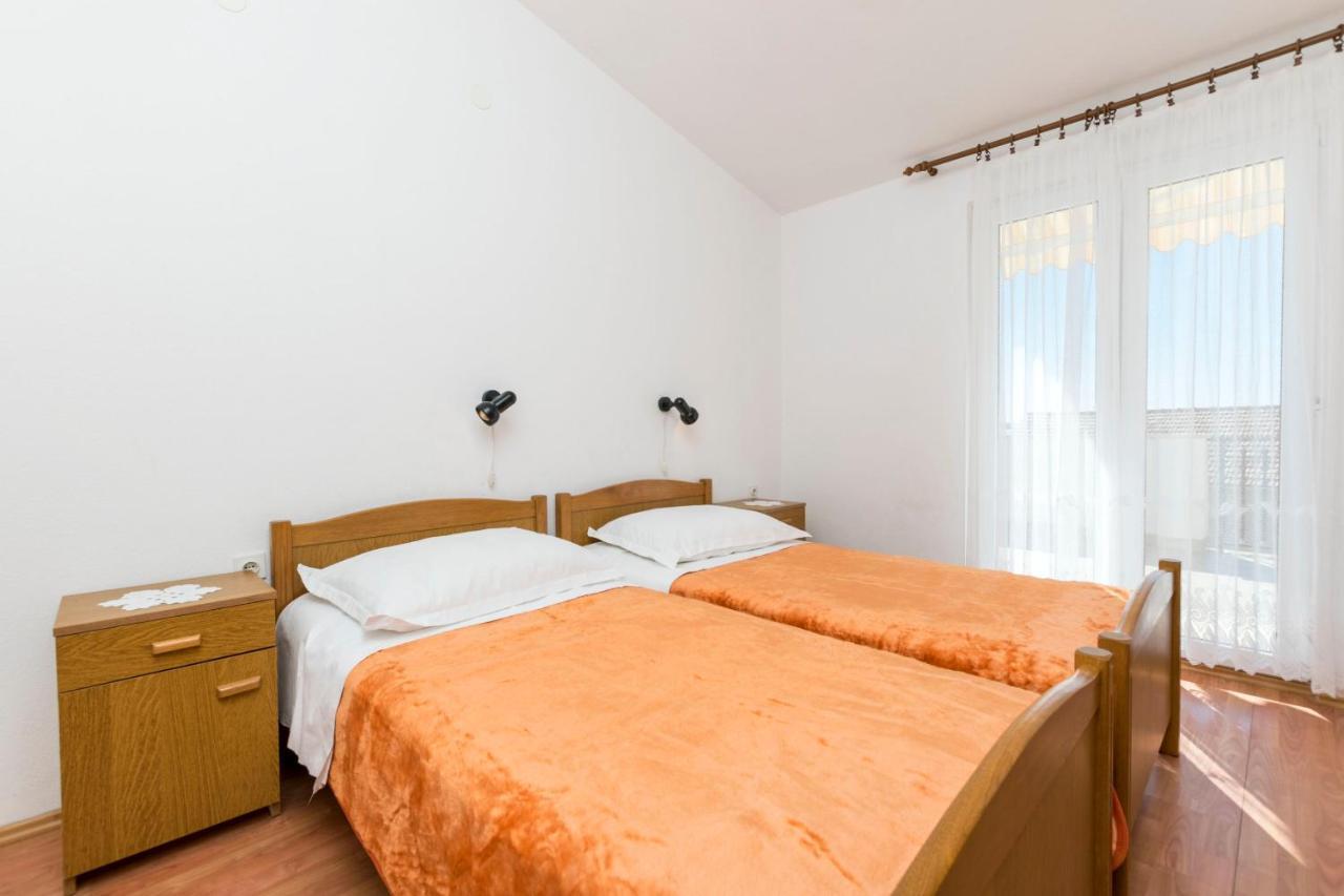 Apartments Neda Trogir Eksteriør bilde