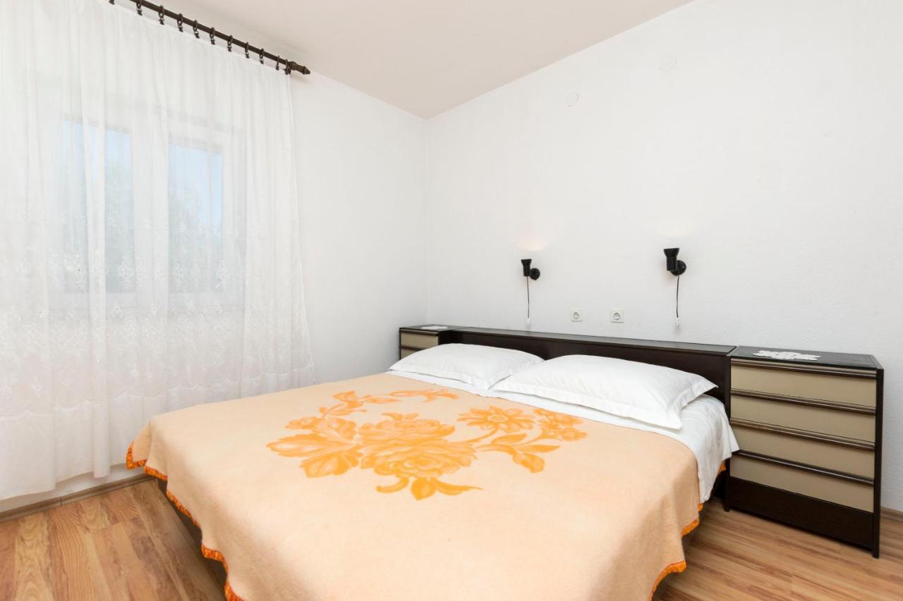 Apartments Neda Trogir Eksteriør bilde